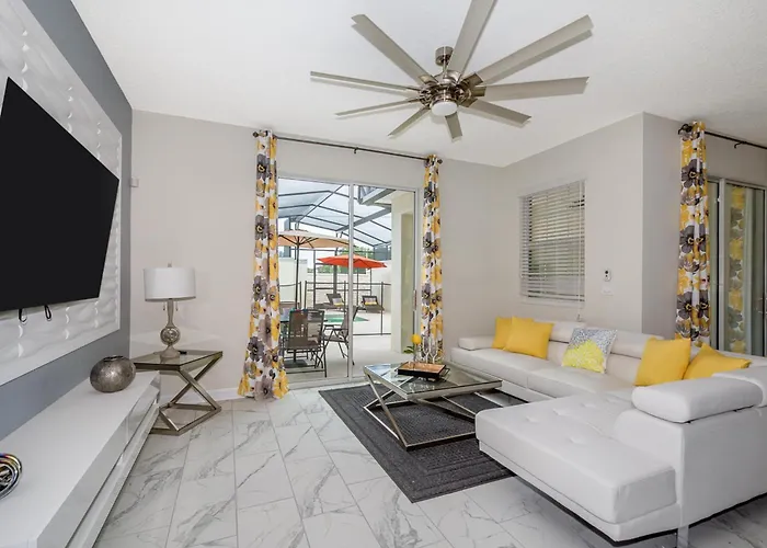 4929Gc Townhouse 4 Bedrooms & 3 Bathrooms + Pool