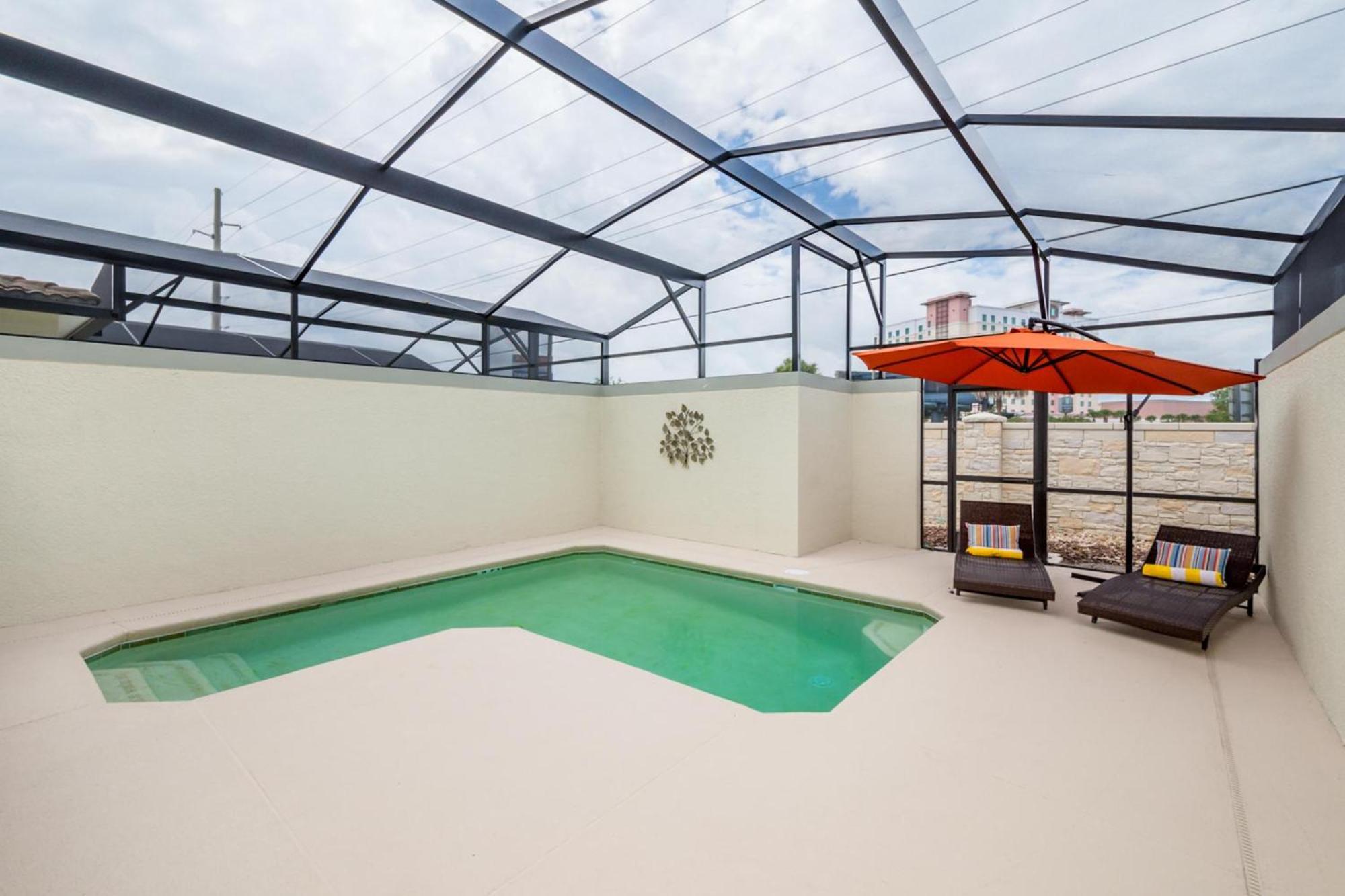 4929gc Townhouse 4 Bedrooms & 3 Bathrooms + Pool *