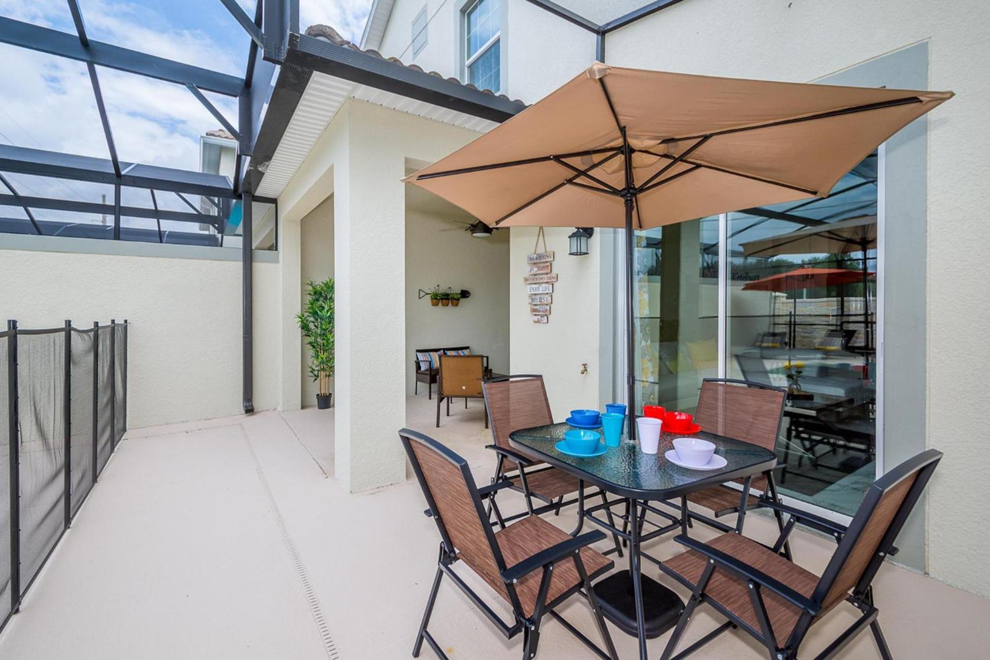 4929gc Townhouse 4 Bedrooms & 3 Bathrooms + Pool
